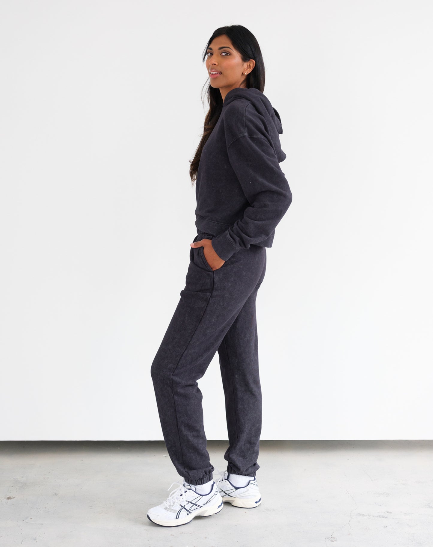 Brunette the Label Cropped Core Hoodie - Washed Black