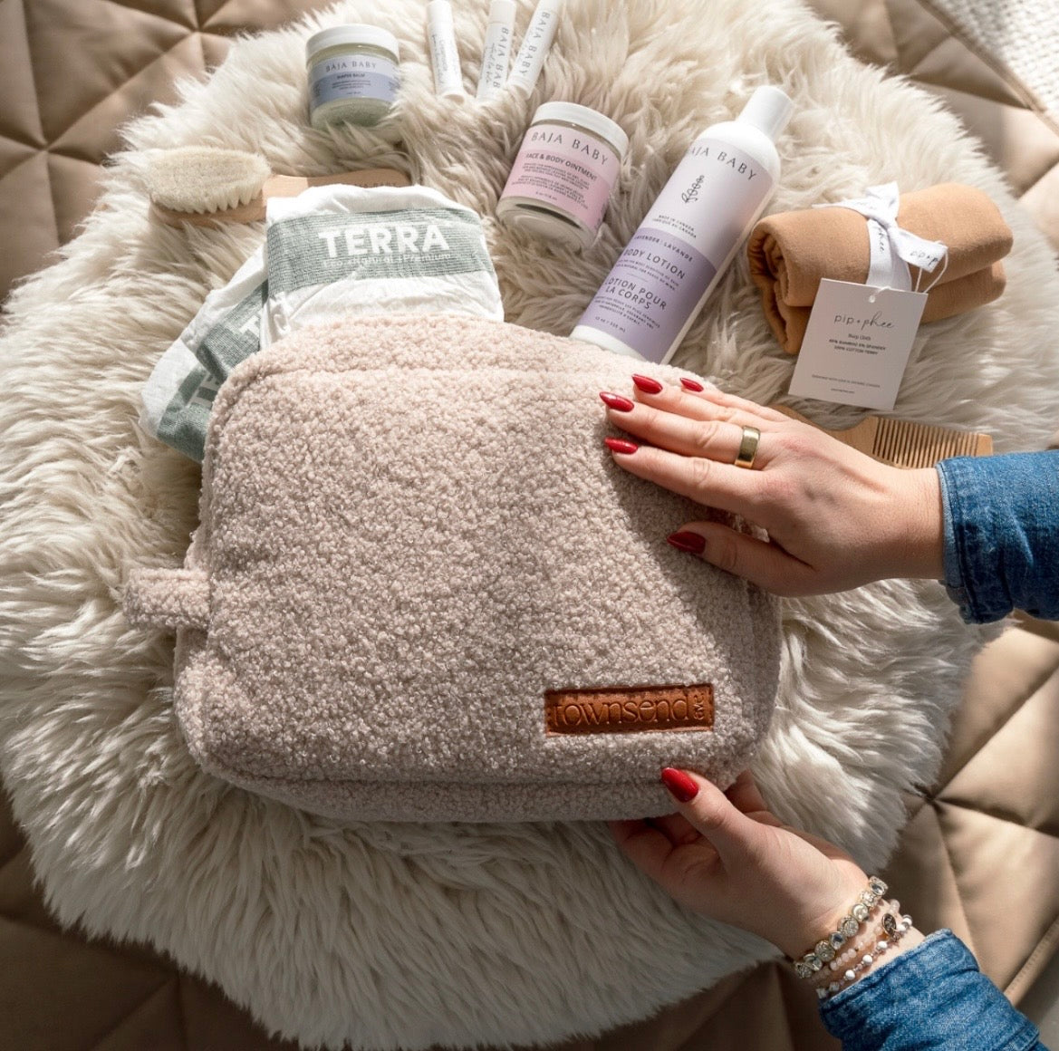 Townsend Ave Teddy Pouch