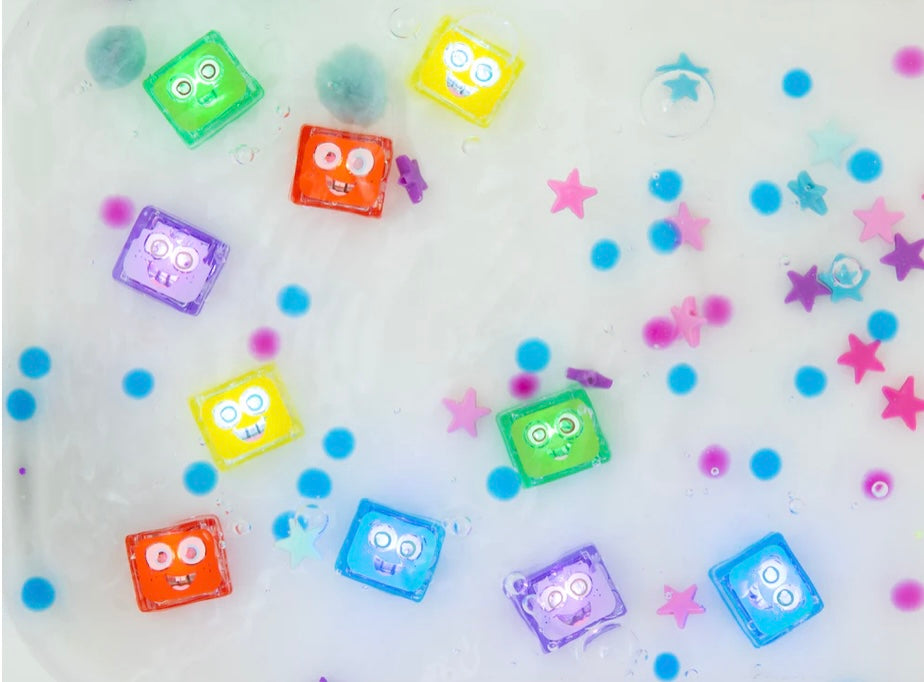 Glo Pals Light Up Cubes (4 pk)
