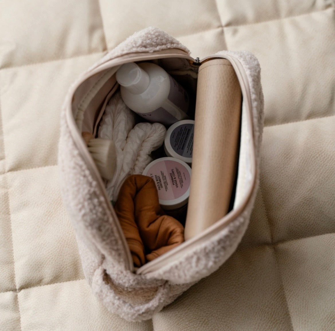 Townsend Ave Teddy Pouch