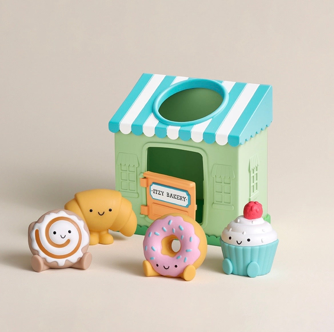 Itzy Play Bakery - Spill & Fill Activity Toy