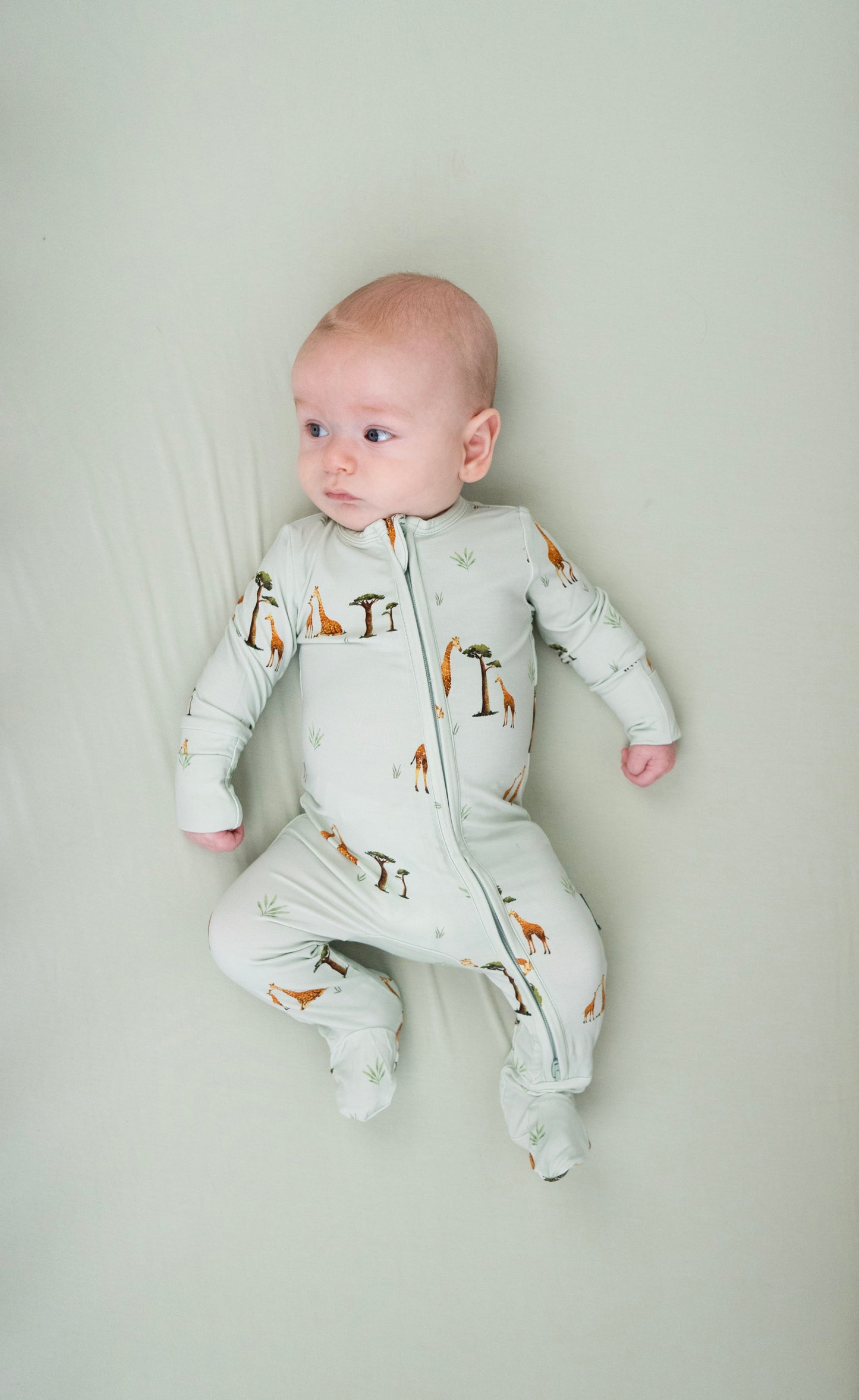 Belan.J Footed Zipper Sleeper - Giraffes
